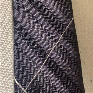 Calvin Klein Tie, 100% Silk.          (LA)
